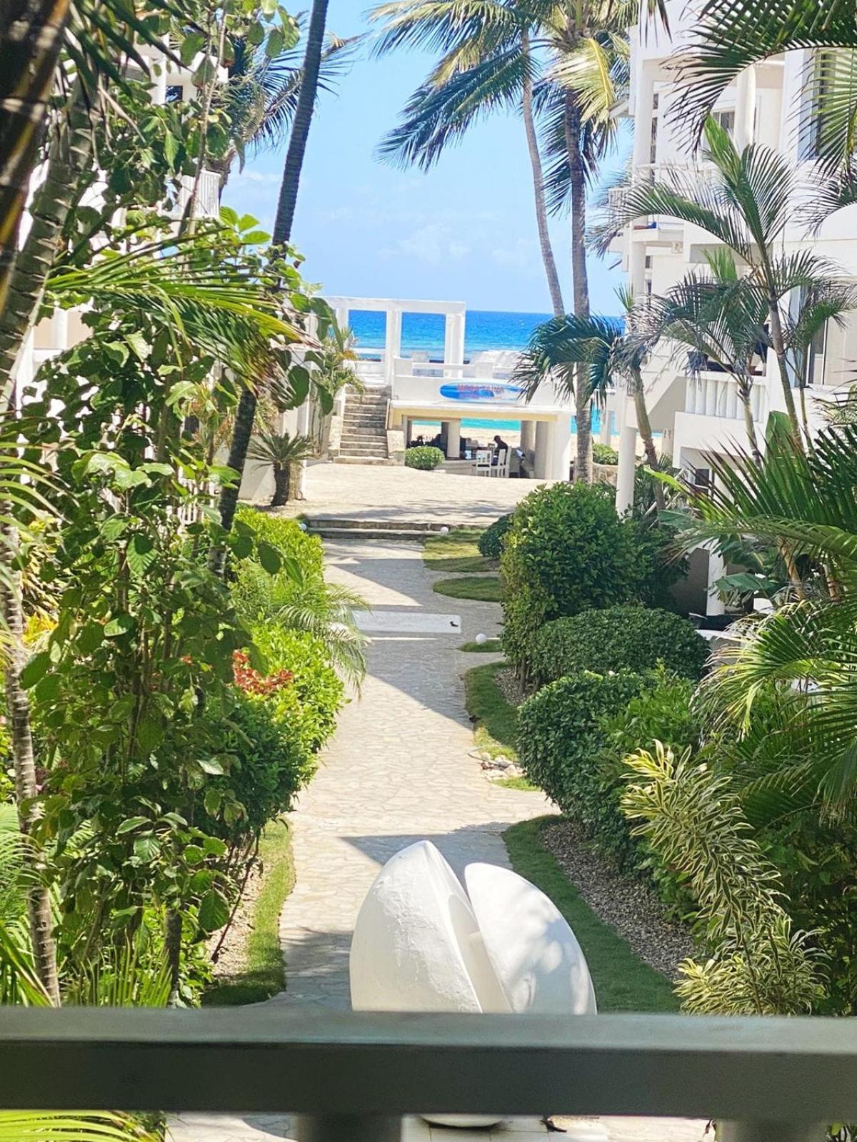 Cabarete Kite Beach Rooms & Condos Exterior photo